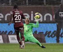 TheShy巅峰对决，蒂姆与40激战巴黎圣日耳曼分钟，关键助攻胜负难料！的简单介绍